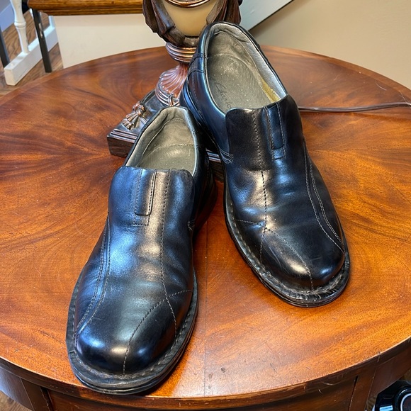 Clarks Other - Clark’s Men Loafers 👞 size  10 1/2  M Black